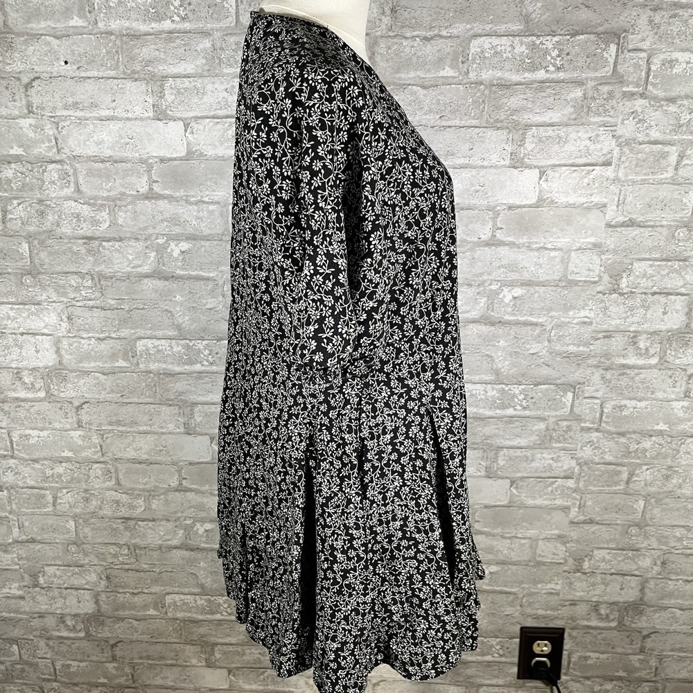 Universal Thread sz L Bell Elbow Sleeve Mini Dress Black Floral V-neck Sz Medium - Picture 4 of 11